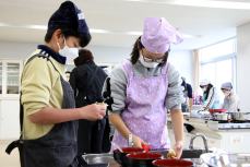 メイン食材「じゃがいも」の皮むき