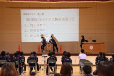 体験したことを実演(郵便局)