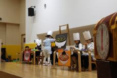 はるにれ組「22匹のこぶた」1