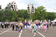 阿波おどり入場