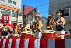 太鼓演奏