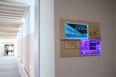 スカイウェイに掲げられた表示板