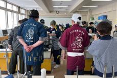 もち米を蒸す