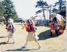 下多寄神社祭奉納の舞