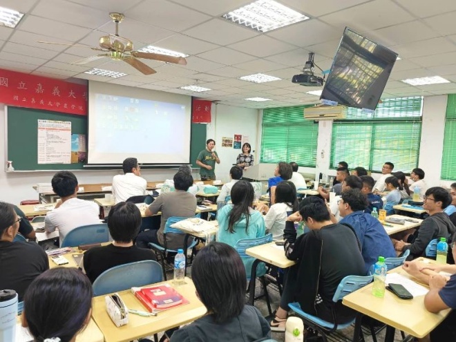 国立嘉義大学で交流